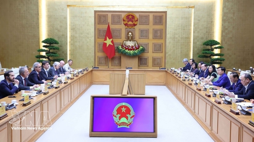 Combat IUU Fising: Deputy PM Tran Hong Ha holds meeting with European Commission's inspection delegation