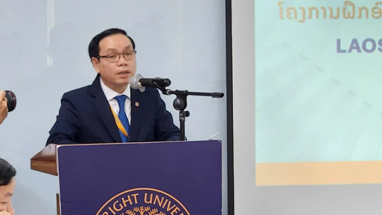 Deputy FM Nguyen Minh Hang: Affirming the bond, companionship, and strategic cooperation between Vietnam and Laos Deputy FM Nguyen Minh Hang: Affirming the bond, companionship, and strategic cooperation between Vietnam and Laos