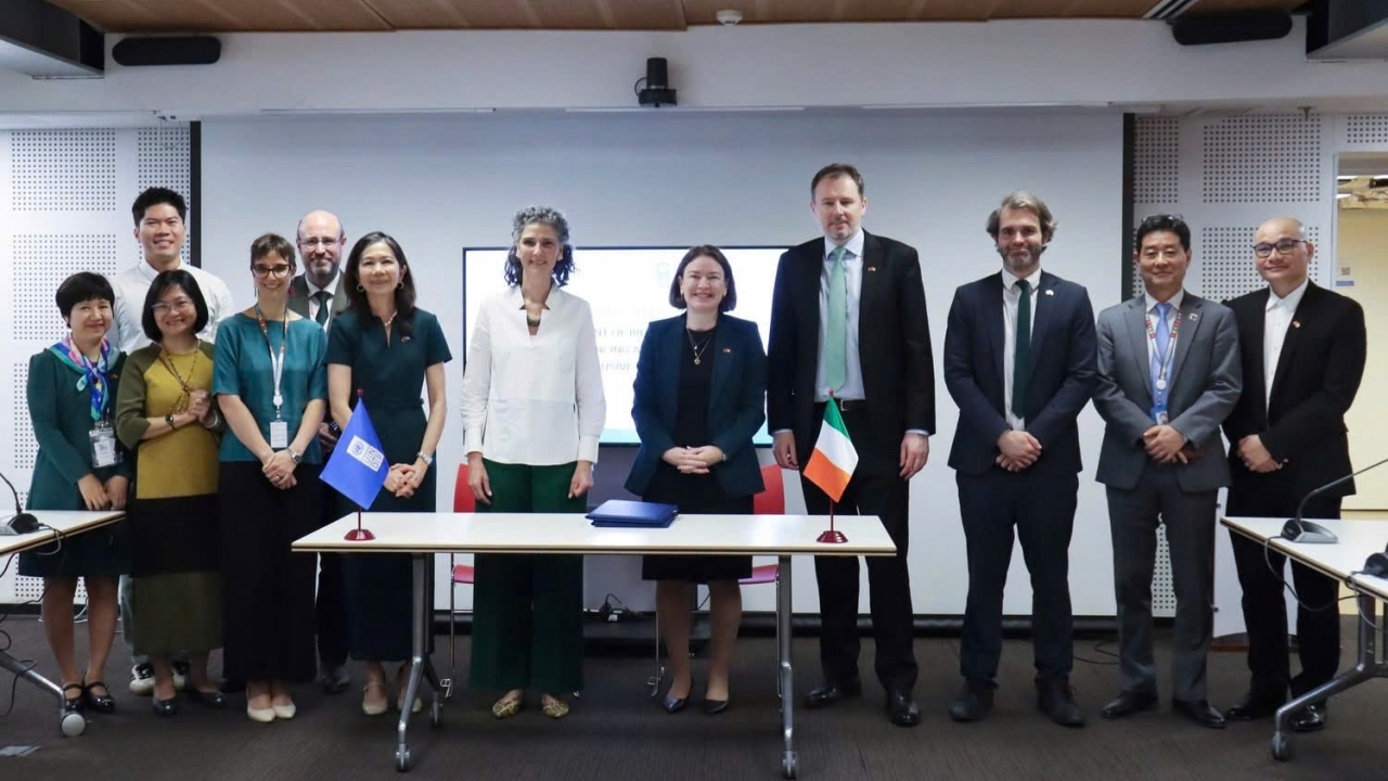 Ireland's Minister of State announces €400,000 grant for UNDP Vietnam