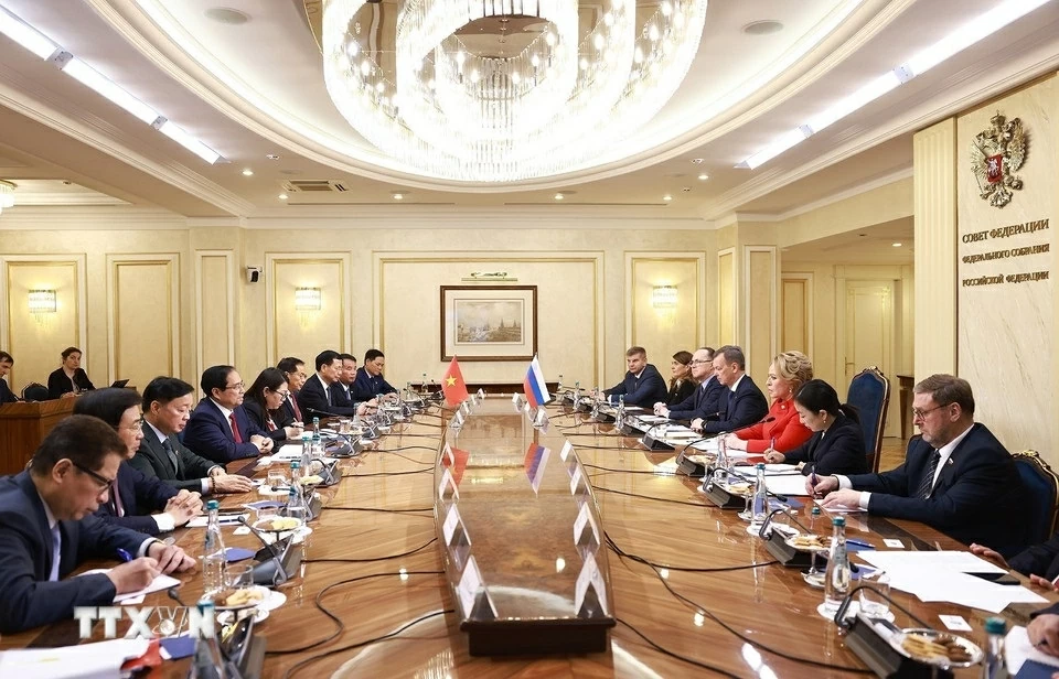 Prime Minister Pham Minh Chinh meets with Chairwoman of the Federation Council of the Russian Federal Assembly Valentina Matviyenko