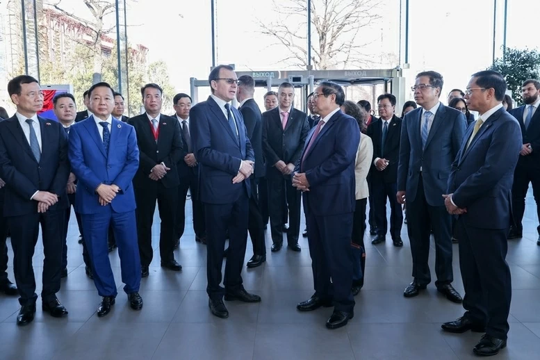 Prime Minister Pham Minh Chinh visits Russia's Atomic Energy Museum
