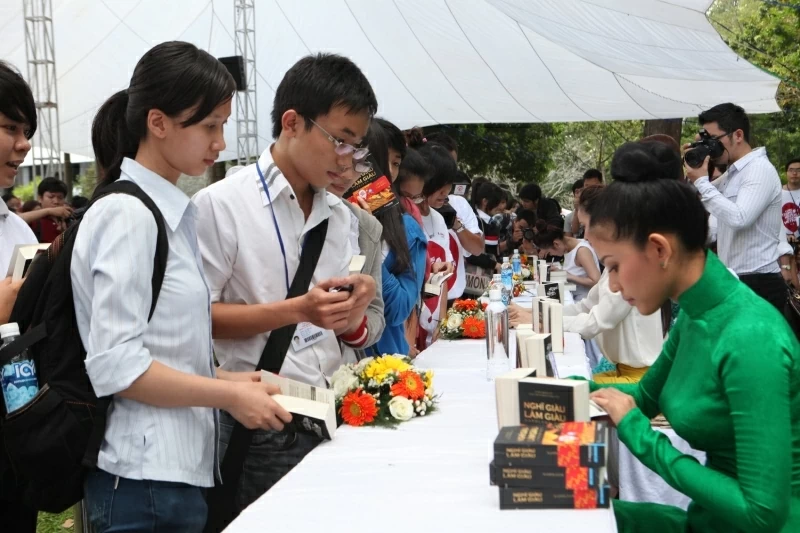 The Journey to foster great aspirations for Vietnamese Youth The Journey to foster great aspirations for Vietnamese Youth