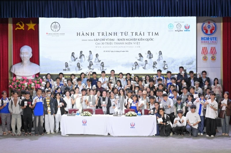 The Journey to foster great aspirations for Vietnamese Youth The Journey to foster great aspirations for Vietnamese Youth