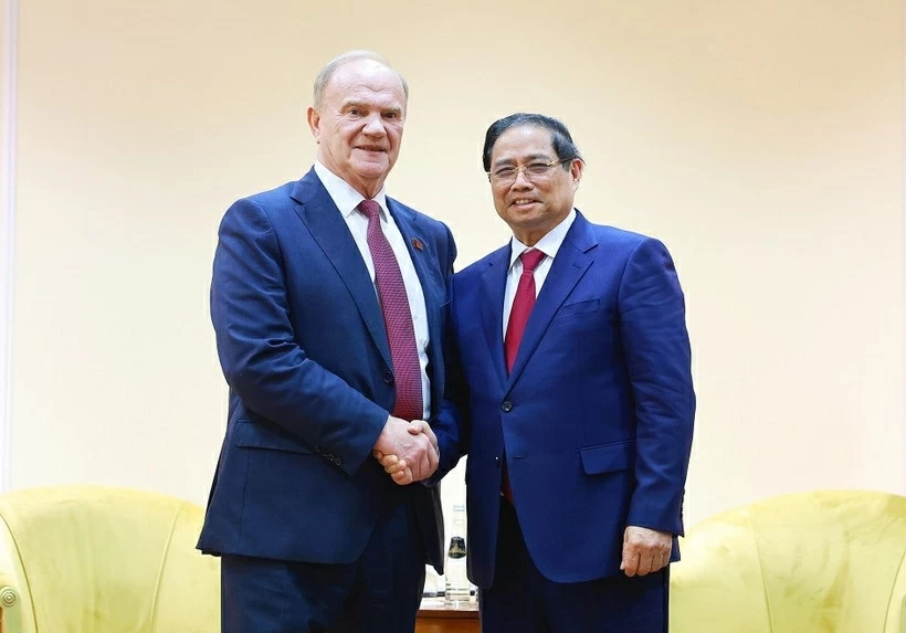 Prime Minister Pham Minh Chinh receives Russian Communist Party leaders in Moscow