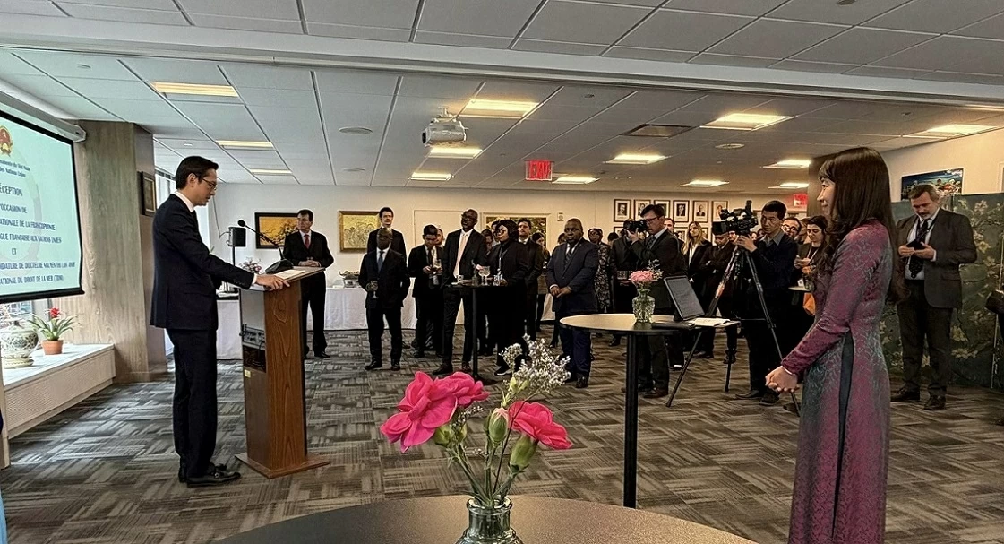 Vietnam actively contributes to strengthening cooperation and solidarity in the Francophone community Vietnam actively contributes to strengthening cooperation and solidarity in the Francophone community