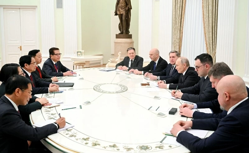 Prime Minister Pham Minh Chinh meets Russian President Vladimir Putin in Moscow Prime Minister Pham Minh Chinh meets Russian President Vladimir Putin in Moscow