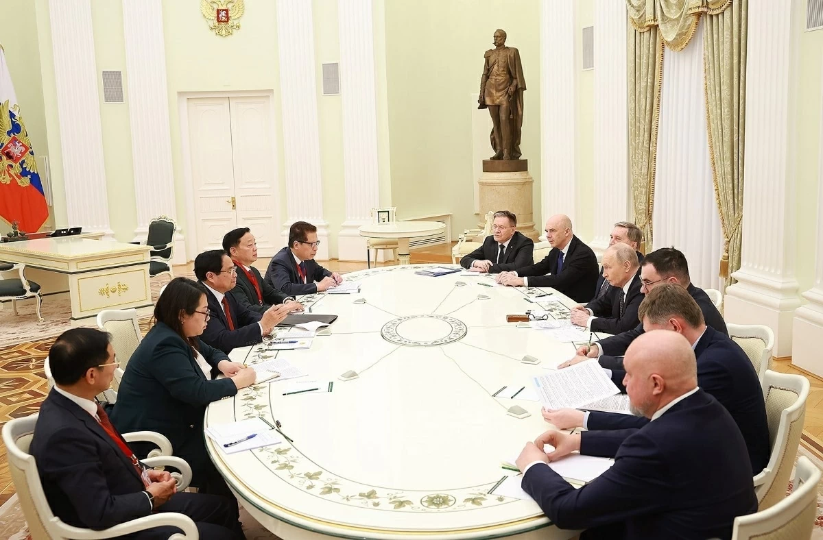 Prime Minister’s visit to Russia: Vietnam–Russia ties determined to surpass limits
