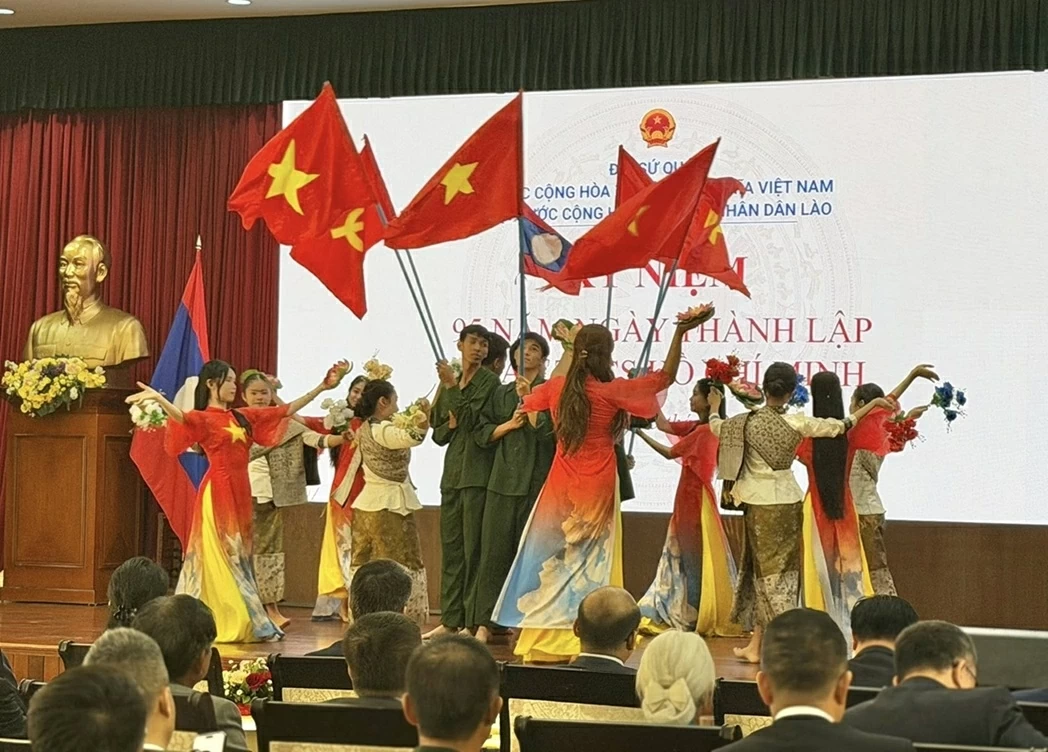 Celebrating the 95th anniversary of the Ho Chi Minh Communist Youth Union in Laos