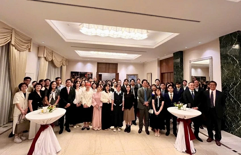 Vietnamese students embark on a journey of knowledge and aspiration to Japan Vietnamese students embark on a journey of knowledge and aspiration to Japan
