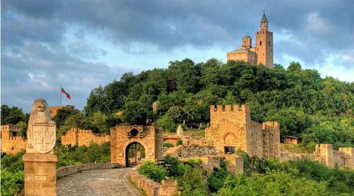 Vietnam and Bulgaria enhance local cooperation in the ancient capital Veliko Tarnovo