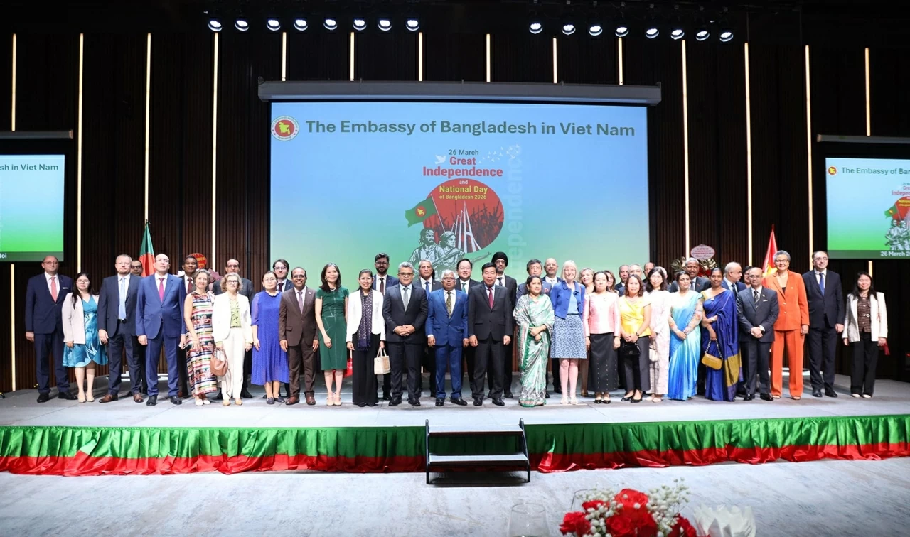 Enhancing Vietnam-Bangladesh relations: More substantive and effective Enhancing Vietnam-Bangladesh relations: More substantive and effective