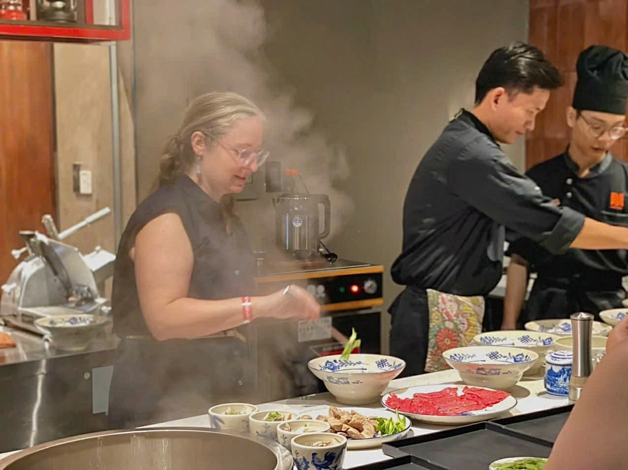 Heritage Journey: Pho Museum welcomes Consular Club representatives for a cultural exchange