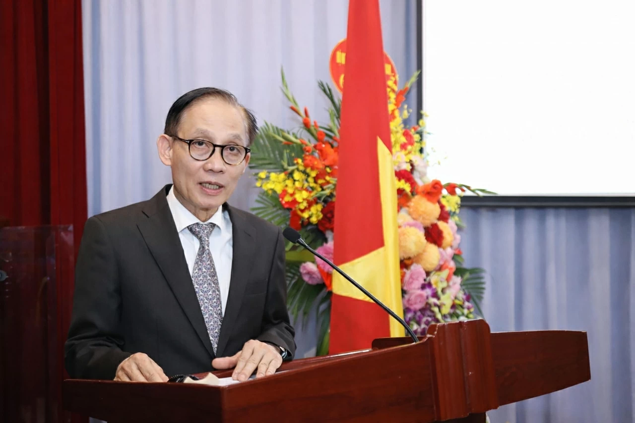Politburo member, Foreign Minister Le Hoai Trung attends reception marking the 9th Congress of the Workers’ Party of Korea