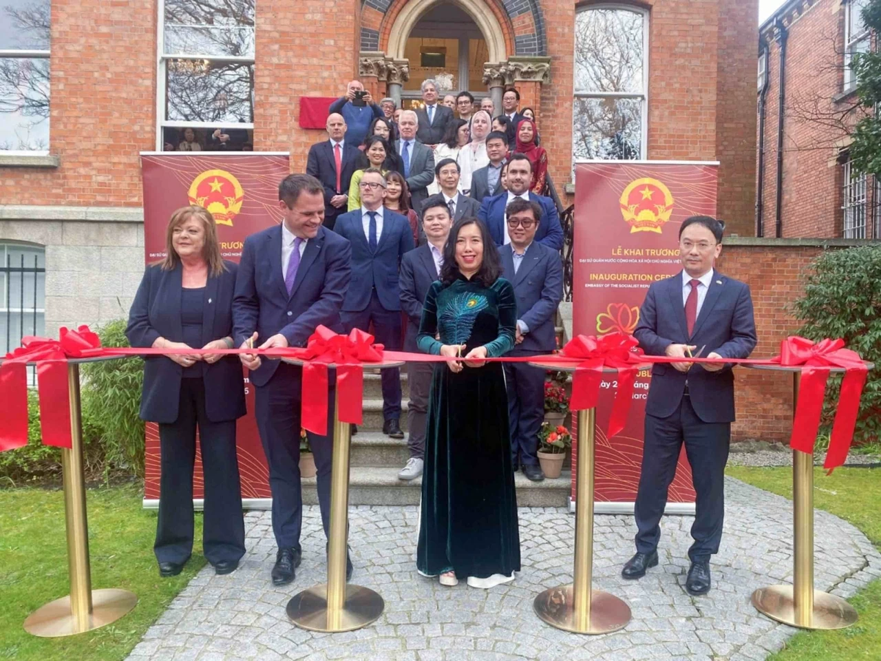 Ambassador Deirdre Ní Fhallúin highlights strong, sustained momentum in Vietnam–Ireland relations Ambassador Deirdre Ní Fhallúin highlights strong, sustained momentum in Vietnam–Ireland relations