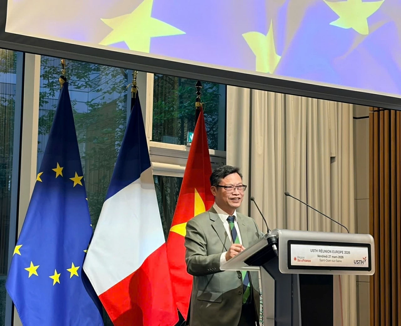Vietnamese Ambassador to France Trinh Duc Hai attends USTH community gathering in Europe