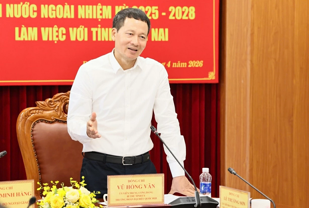 Economic Diplomacy: Creating new development momentum for Dong Nai and Vinh Long in a strategic linkage space Economic Diplomacy: Creating new development momentum for Dong Nai and Vinh Long in a strategic linkage space