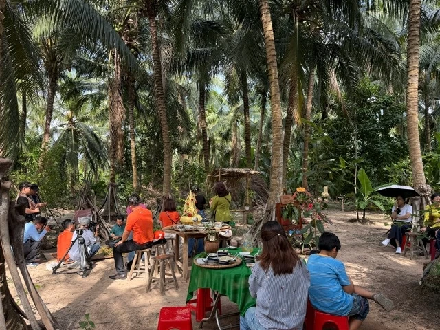 Slowing down in the river region: Nhi Hoa captivates tourists with the simplest things