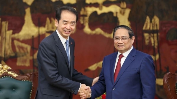 Prime Minister Pham Minh Chinh receives Chinese Ambassador He Wei