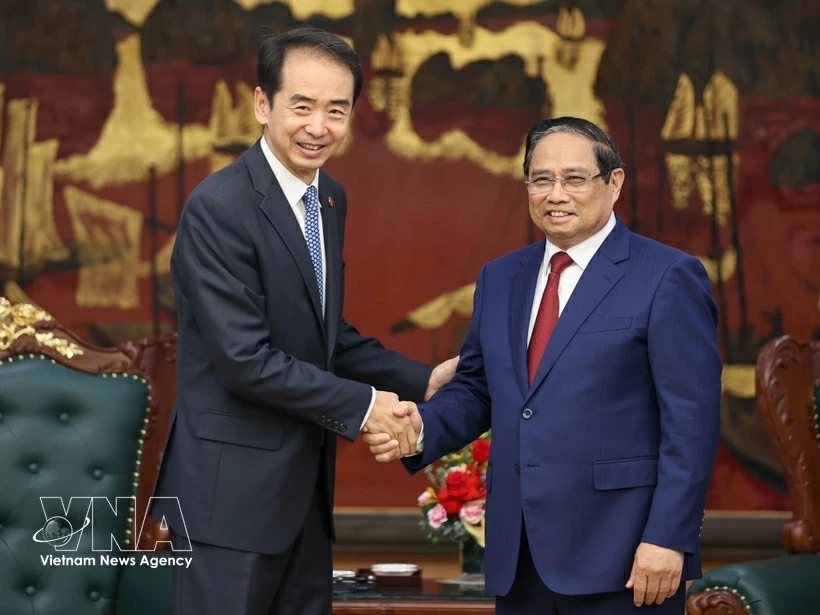 Prime Minister Pham Minh Chinh receives Chinese Ambassador He Wei