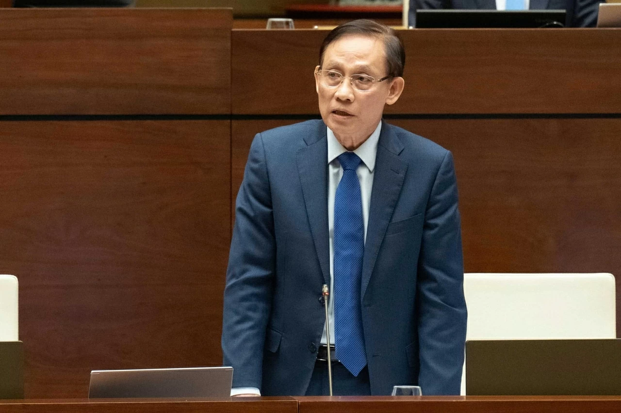 16th National Assembly’s first session: Ensuring benefits for staff at Vietnamese representative missions abroad 16th National Assembly’s first session: Ensuring benefits for staff at Vietnamese representative missions abroad