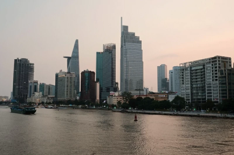 Afternoon tea on the boat: A new chill trend in the heart of Sai Gon