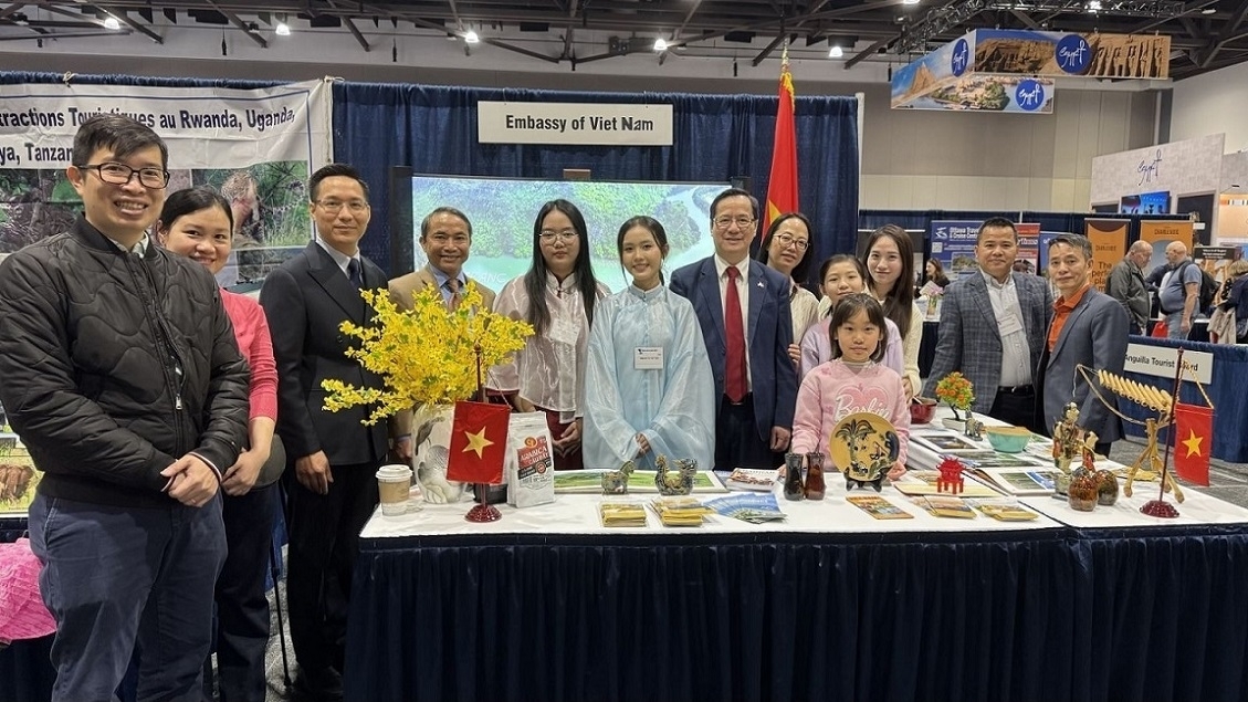 Embassy of Vietnam promotes Vietnamese tourism in Canada