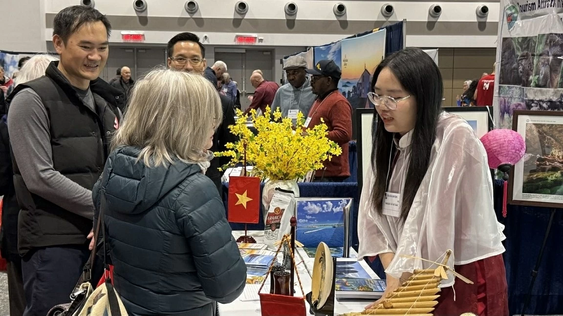 Embassy of Vietnam promotes Vietnamese tourism in Canada Embassy of Vietnam promotes Vietnamese tourism in Canada
