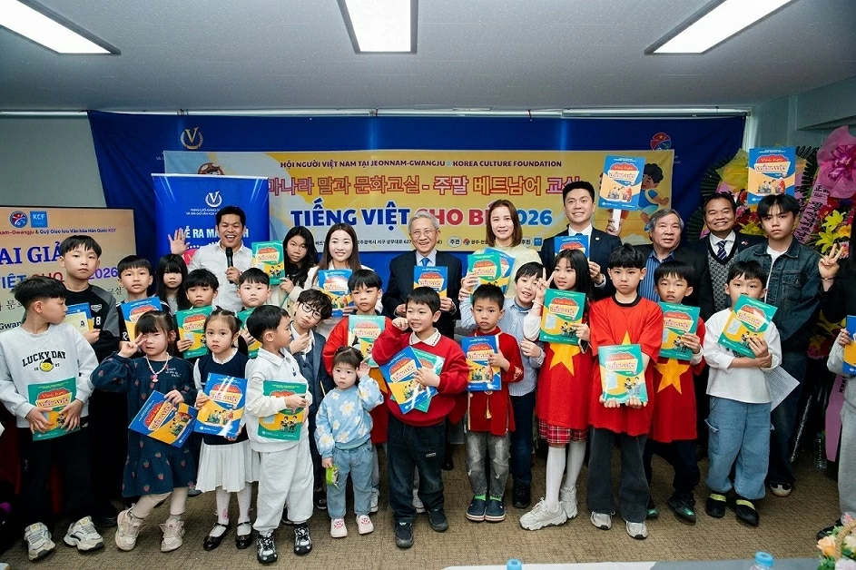 Connecting communities, innovating methods, spreading Vietnamese language among young Overseas Vietnamese in RoK Connecting communities, innovating methods, spreading Vietnamese language among young Overseas Vietnamese in RoK