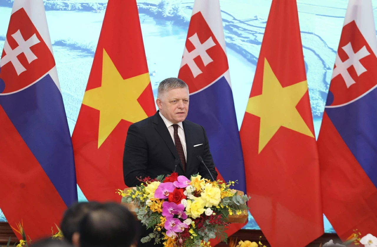 Vietnam and Slovakia upgrade relations to strategic partnership, sign multiple cooperation documents Vietnam and Slovakia upgrade relations to strategic partnership, sign multiple cooperation documents