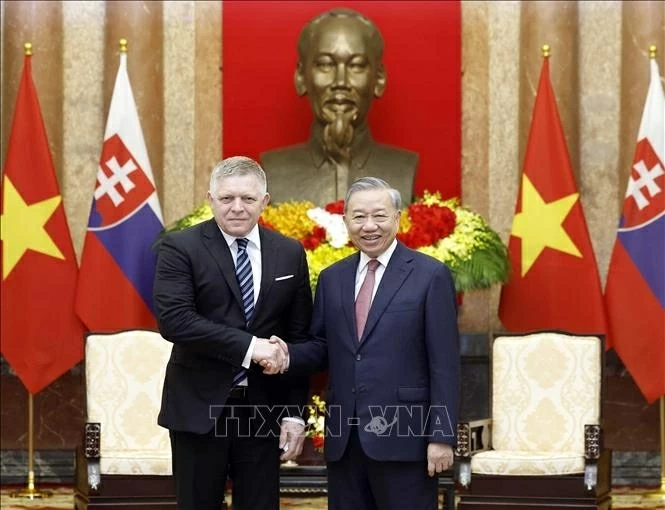 General Secretary, President To Lam receives Slovak Prime Minister Robert Fico