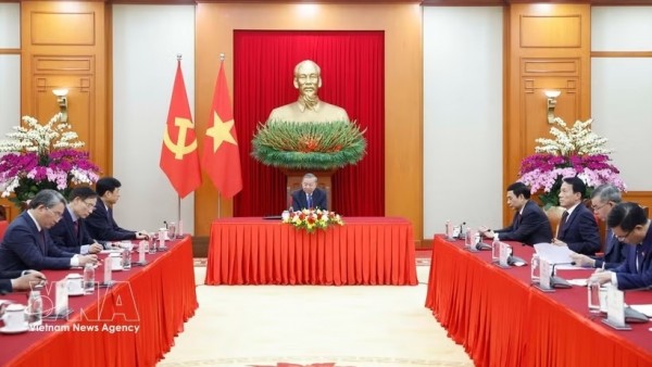 General Secretary, President To Lam holds phone talks with Japanese Prime Minister Takaichi Sanae