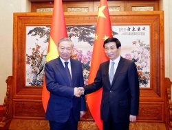 General Secretary, President To Lam meets with Chairman of Chinese People’s Political Consultative Conference  Wang Huning