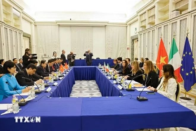 National Assembly Chairman Tran Thanh Man meets with Vice President of Italian Senate Licia Ronzulli
