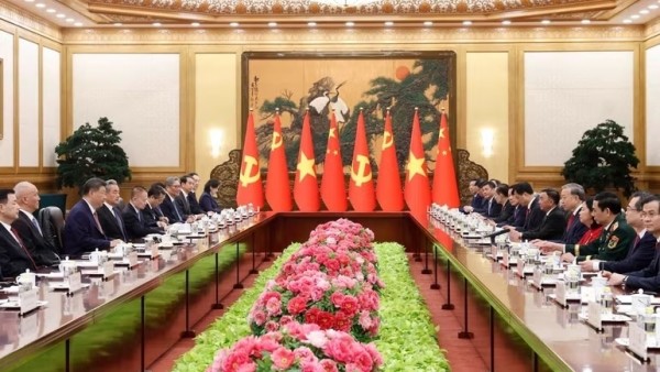 General Secretary and President To Lam holds talks with Chinese General Secretary, President Xi Jinping in Beijing