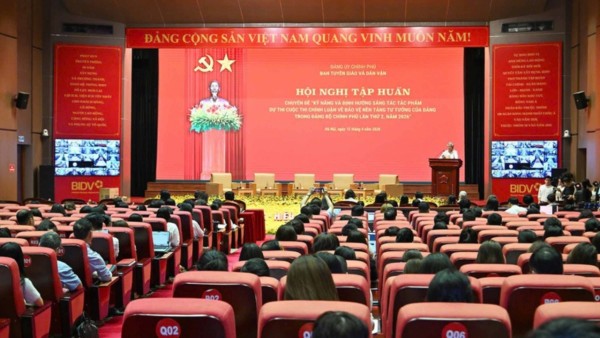 Tăng cường năng lực viết chính luận bảo vệ nền tảng tư tưởng của Đảng trong bối cảnh thông tin đa chiều, phức tạp