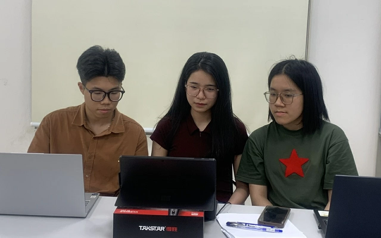 Diplomatic Academy of Vietnam continues strong performance at Débat de La Haye 2026