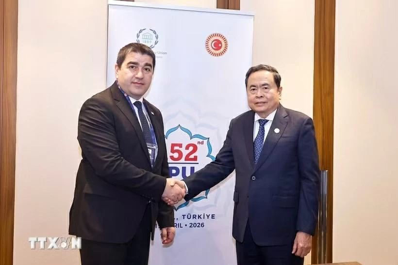 NA Chairman Tran Thanh Man meets Georgian Parliament Speaker at IPU-152 General Assembly NA Chairman Tran Thanh Man meets Georgian Parliament Speaker at IPU-152 General Assembly