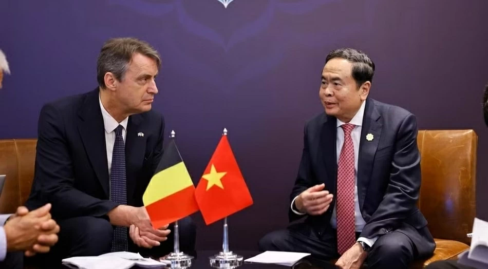 NA Chairman Tran Thanh Man meets Belgian Senate President Vincent Blondel