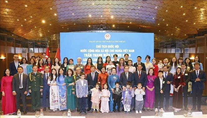 National Assembly Chairman Tran Thanh Man meets Vietnamese community in Turkey