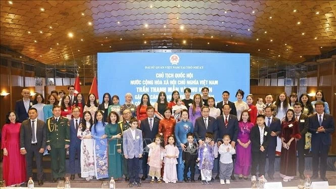 National Assembly Chairman Tran Thanh Man meets Vietnamese community in Turkey