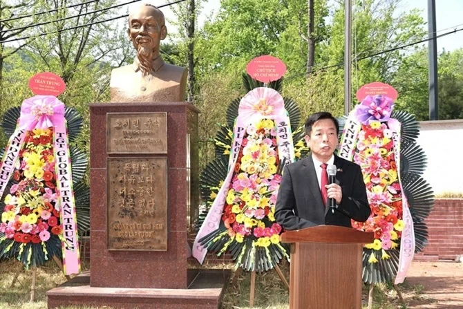 Vietnamese Embassy in Republic of Korea organizes Hung Kings' Commemoration Ceremony
