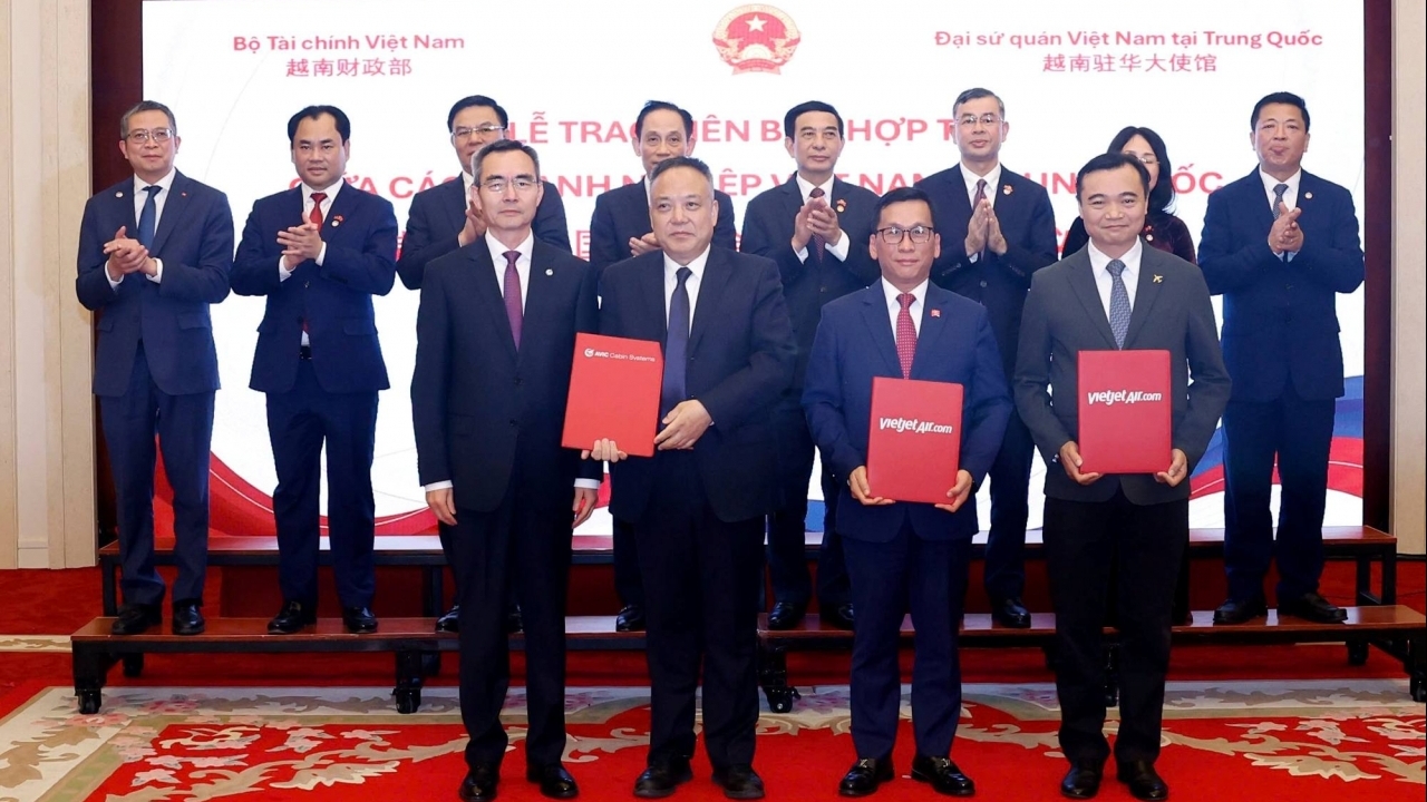 Vietjet and AVIC Cabin Systems enter comprehensive cooperation in aircraft interiors and aviation supporting industries