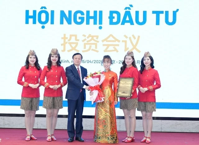 Vietjet and SPDB Financial Leasing sign agreement for finance lease of 10 COMAC aircraft