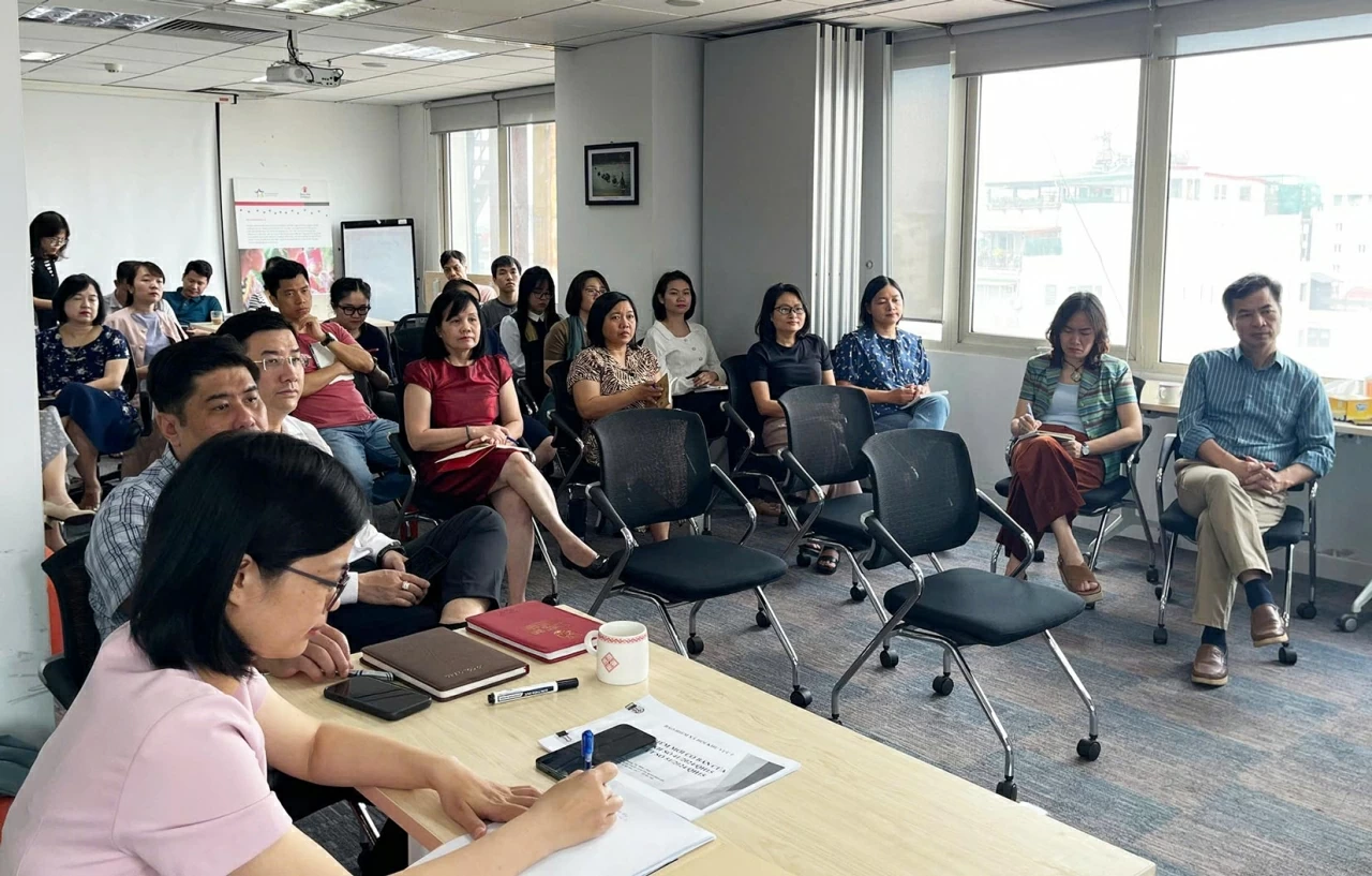 Service Department for Diplomatic Corps hosts seminar on labour law guidance for international organizations in Vietnam Service Department for Diplomatic Corps hosts seminar on labour law guidance for international organizations in Vietnam