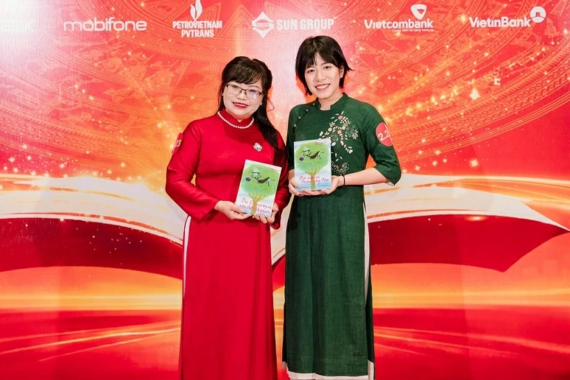 Counselor and writer Chu Thu Phuong: The soft bridge of cultural diplomacy