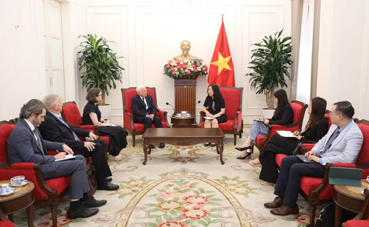 Strengthening Vietnam-Ireland relations on the 30th anniversary of diplomatic ties: Deputy FM Le Thi Thu Hang Strengthening Vietnam-Ireland relations on the 30th anniversary of diplomatic ties: Deputy FM Le Thi Thu Hang