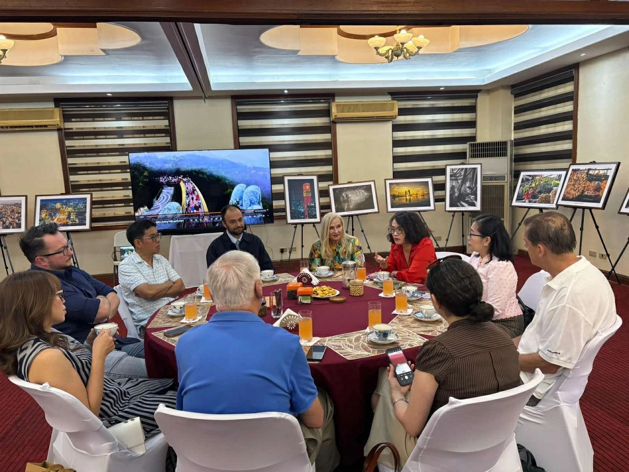 Vietnamese Embassy in the Philippines promotes culture and tourism to international friends Vietnamese Embassy in the Philippines promotes culture and tourism to international friends