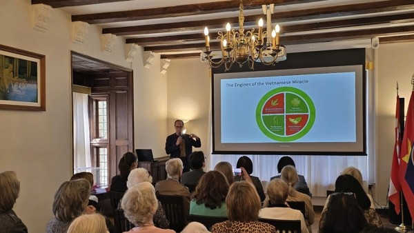 Vietnamese Embassy brings Vietnam closer to Danish and international friends