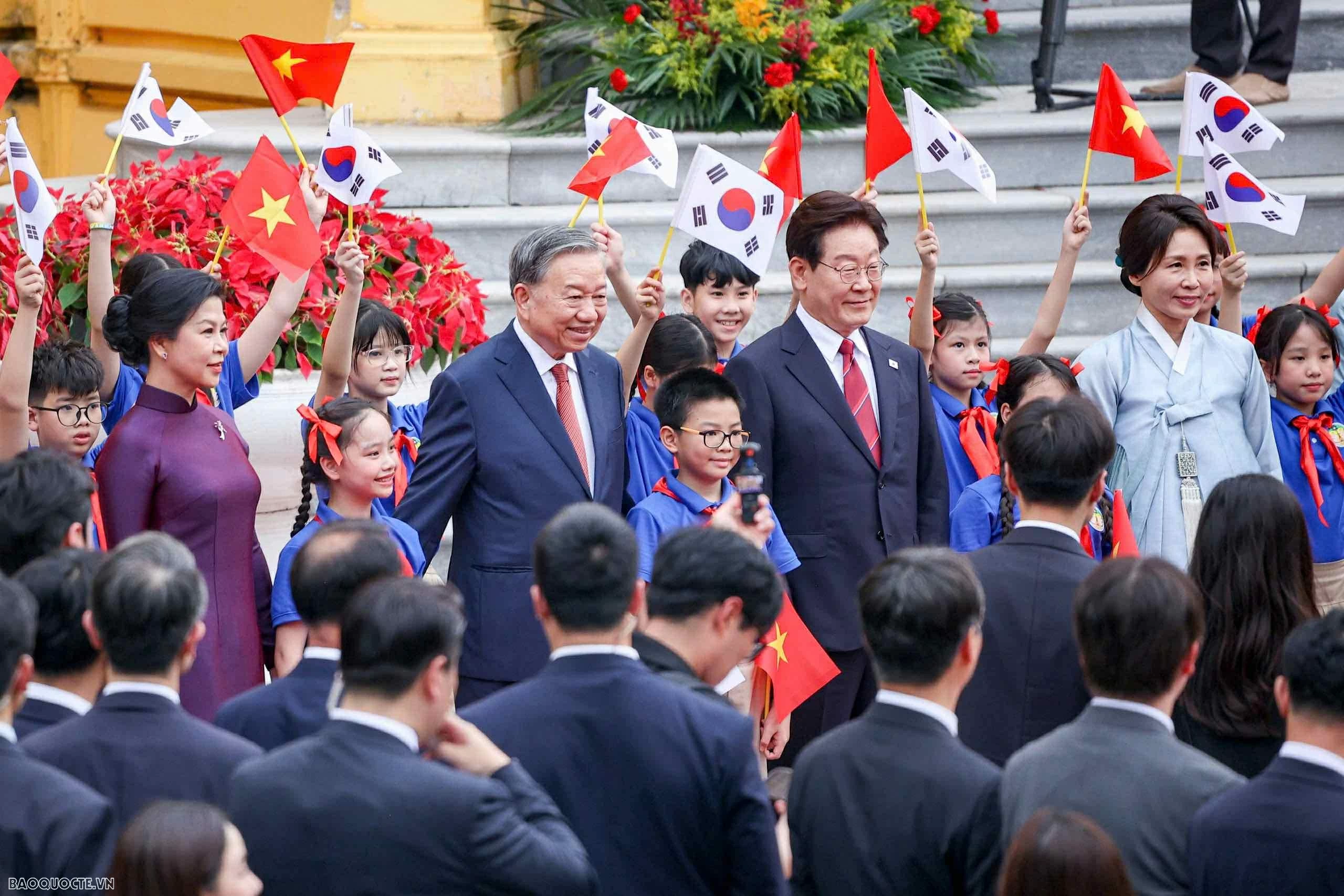 Welcome ceremony held for RoK President Lee Jae Myung and his spouse in Hanoi