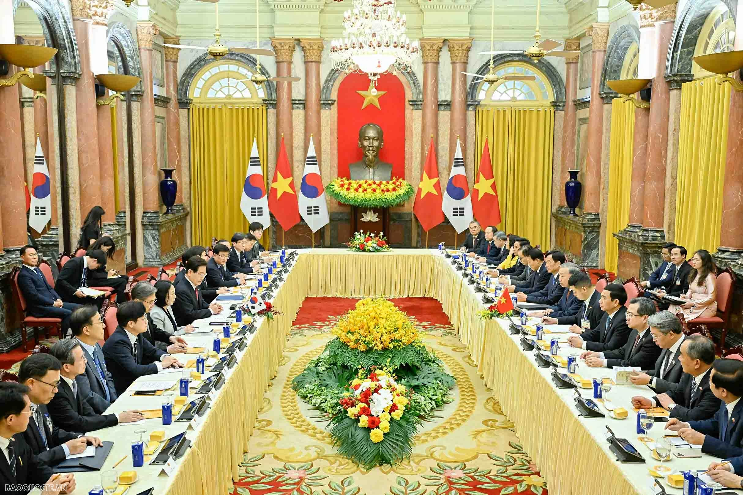 General Secretary, President To Lam holds talks with RoK President Lee Jae Myung in Hanoi General Secretary, President To Lam holds talks with RoK President Lee Jae Myung in Hanoi